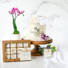 Load image into Gallery viewer, Sundays